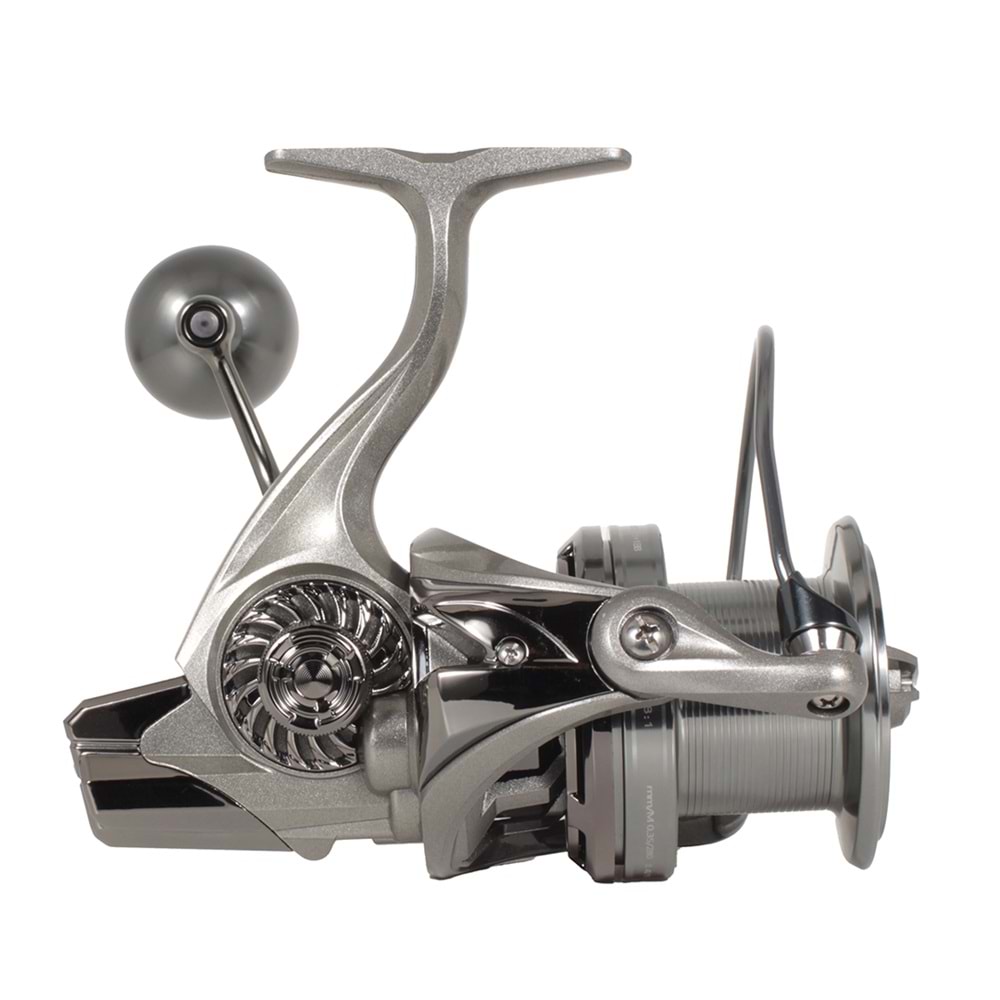 Ryuji Momentum 6000 Silver 11+1BB Surf Makara