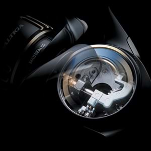 Daiwa Saltiga 25 8000 P Makara